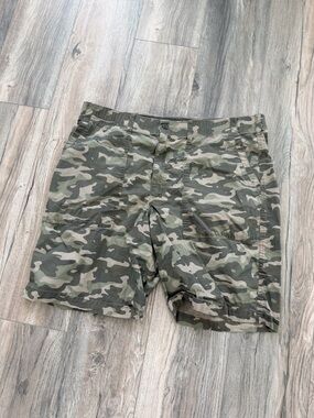 Lee Men's Extreme Motion Crossroad Cargo Short Camo size XL-XXL